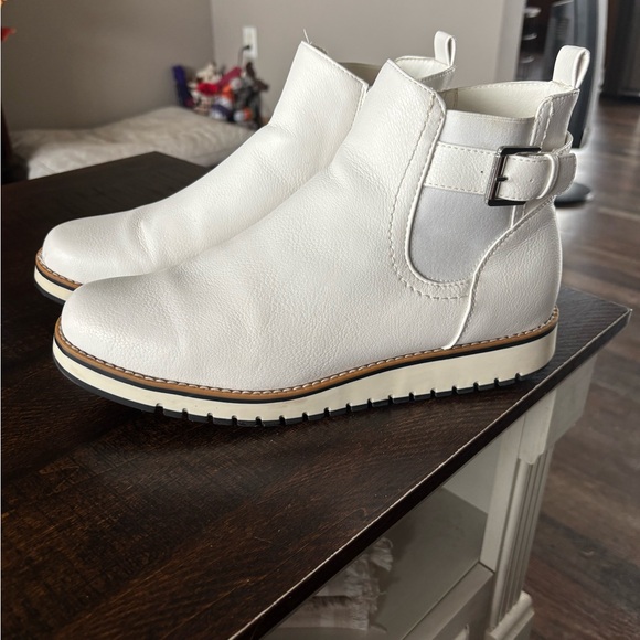 Womens Ivory White Ankle Boots with Silver Buckle Detail - Picture 8 of 9